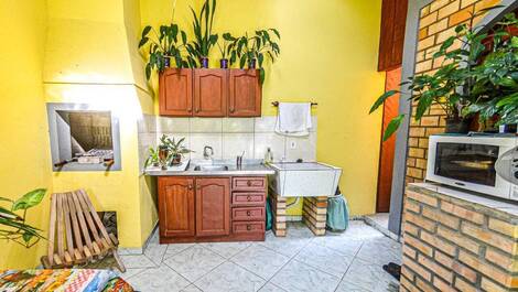 Casa cerca de la playa de Quatro Ilhas y del centro de Bombinhas
