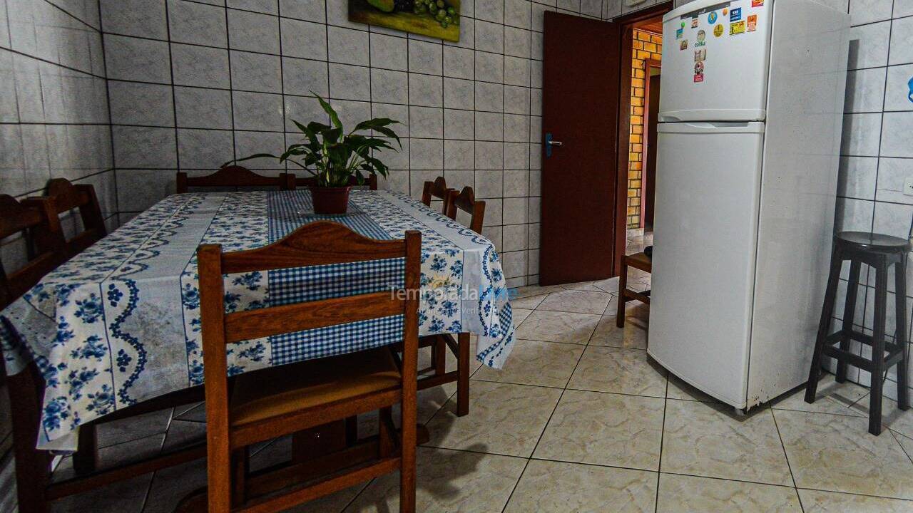 Casa para alquiler de vacaciones em Bombinhas (Praia de Bombinhas)