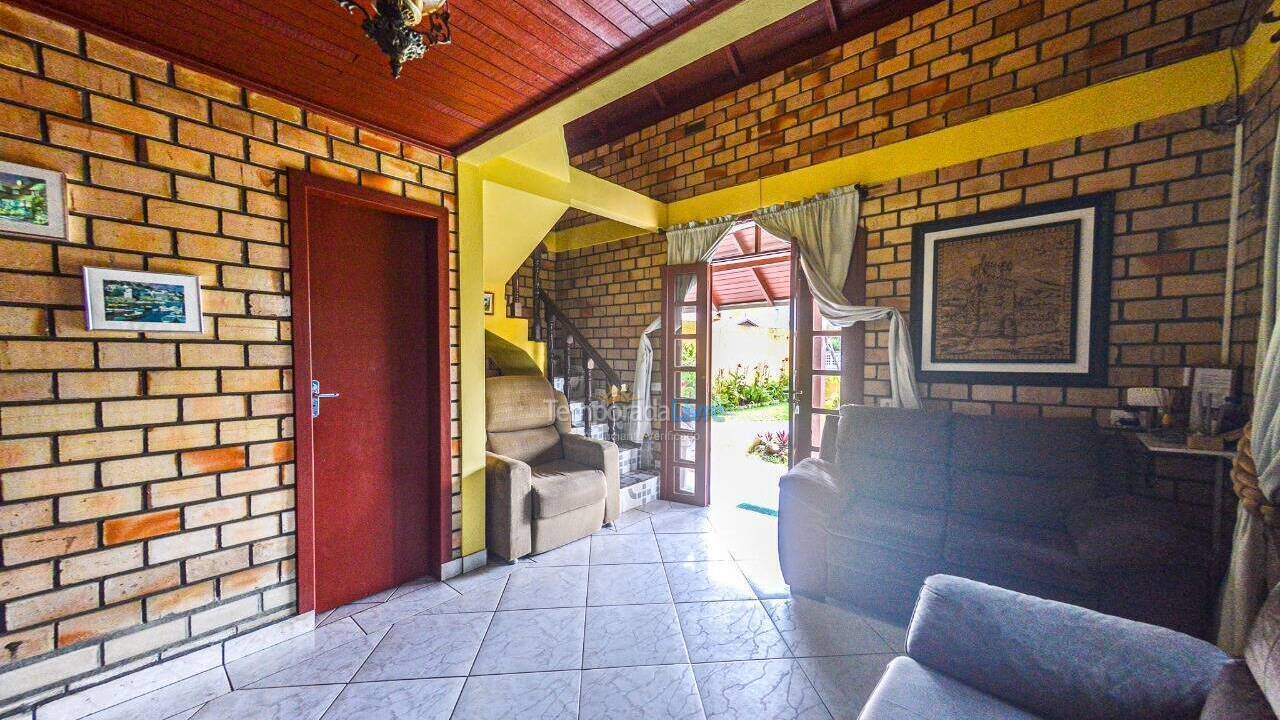 Casa para alquiler de vacaciones em Bombinhas (Praia de Bombinhas)