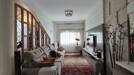 5-Bedroom Vacation Home in Jurerê Internacional