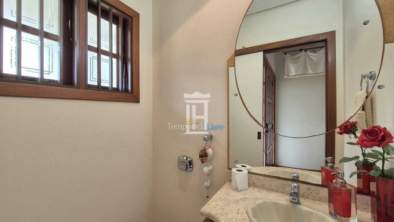 House for vacation rental in Florianopolis (Jurerê Internacional)