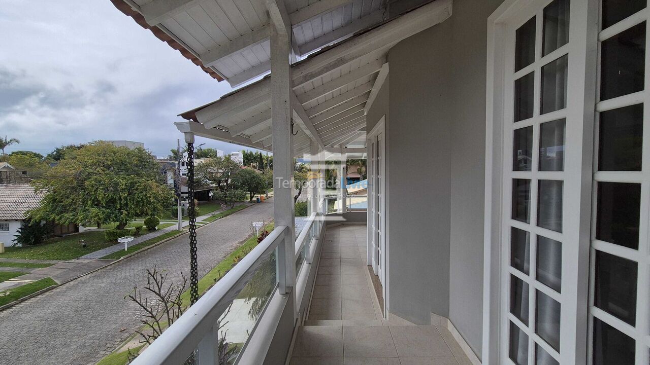 House for vacation rental in Florianopolis (Jurerê Internacional)