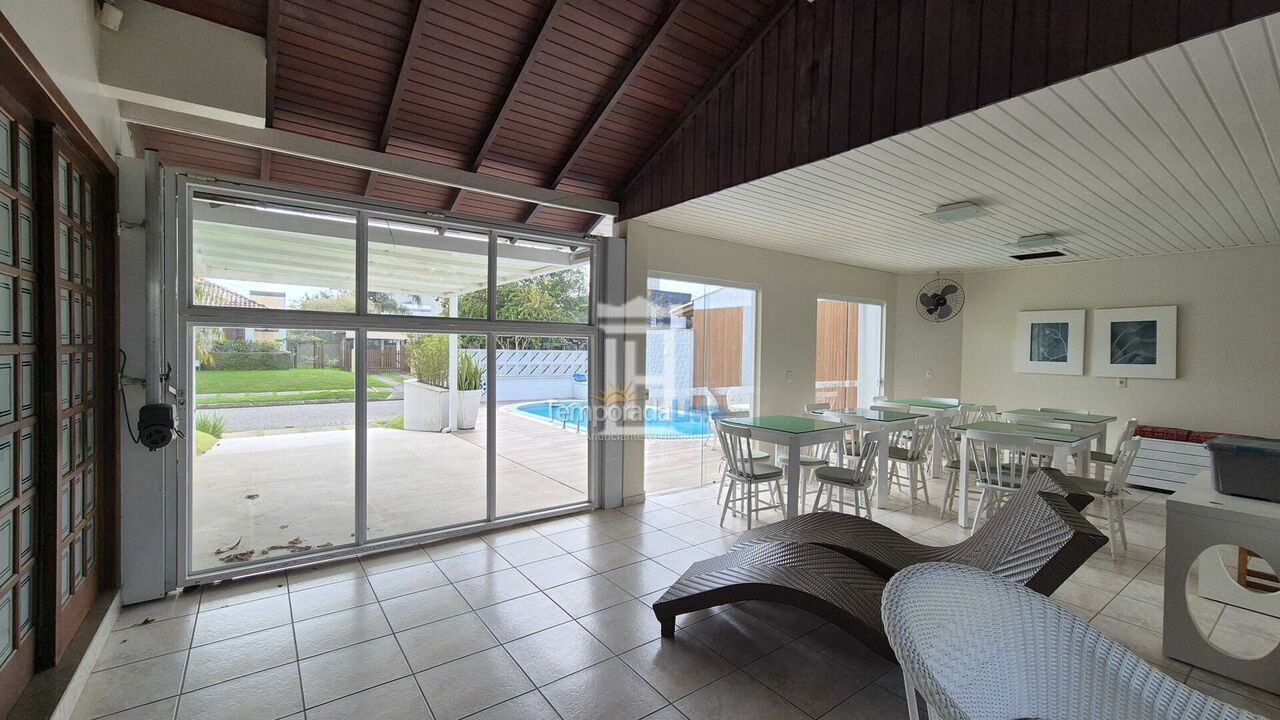 House for vacation rental in Florianopolis (Jurerê Internacional)