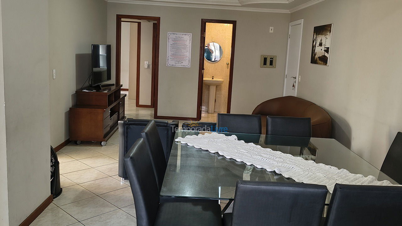 Apartamento para aluguel de temporada em Itapema (Meia Praia)