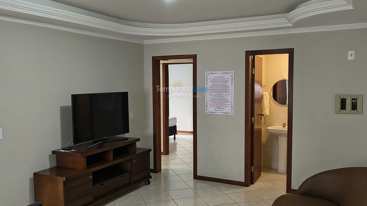 Apartamento para aluguel de temporada em Itapema (Meia Praia)