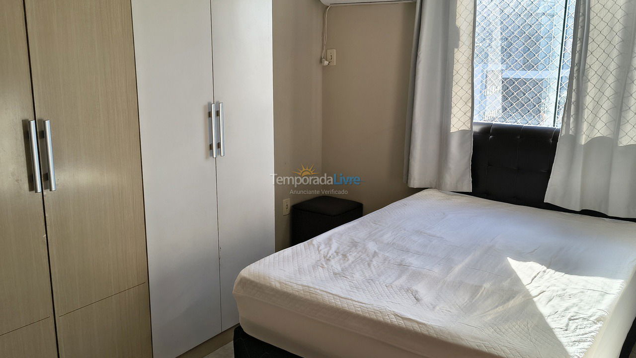 Apartamento para aluguel de temporada em Itapema (Meia Praia)