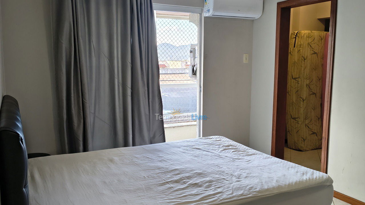 Apartamento para aluguel de temporada em Itapema (Meia Praia)