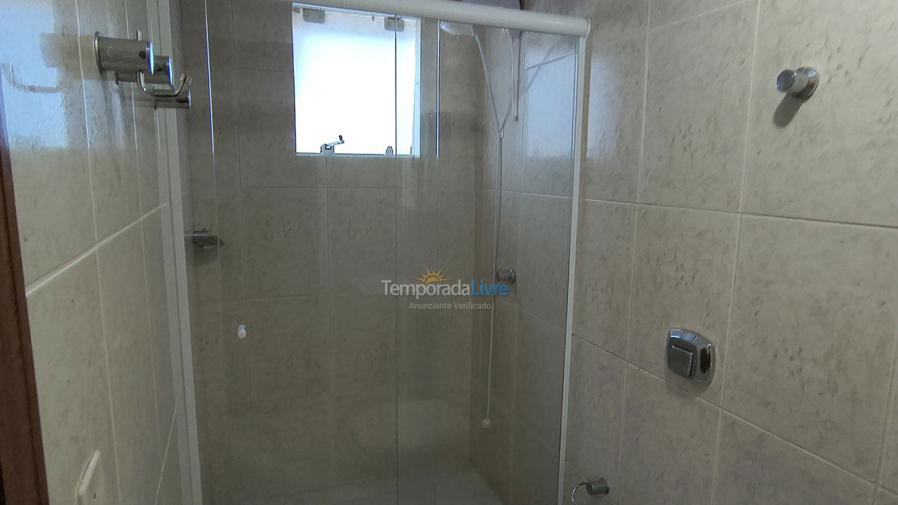 Apartamento para aluguel de temporada em Itapema (Meia Praia)