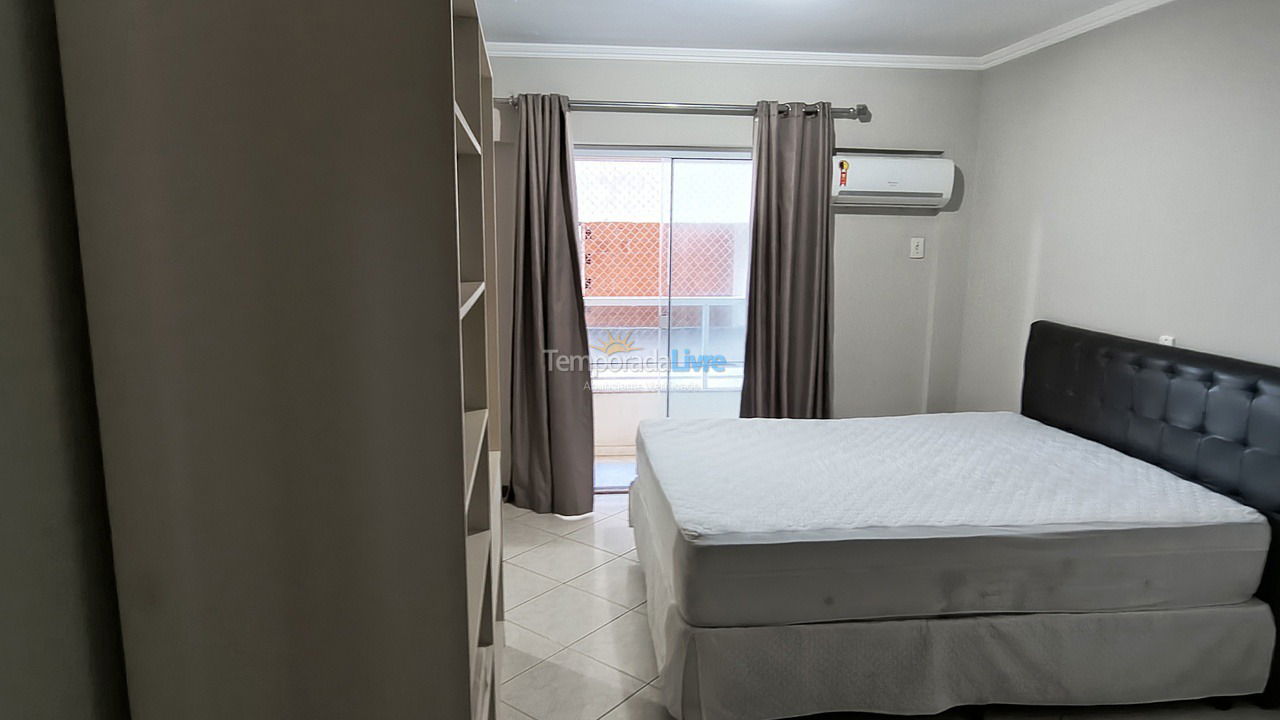 Apartamento para aluguel de temporada em Itapema (Meia Praia)