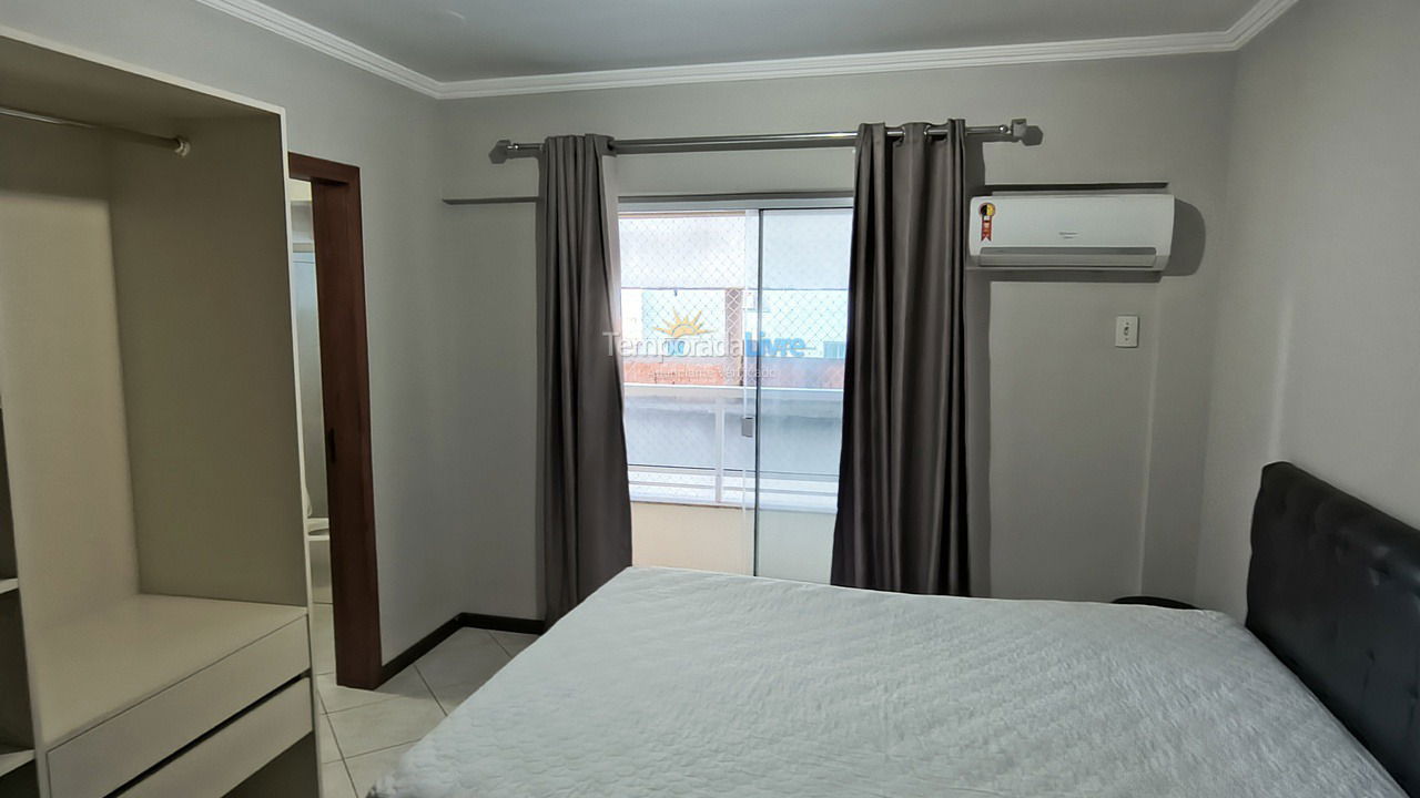 Apartamento para aluguel de temporada em Itapema (Meia Praia)