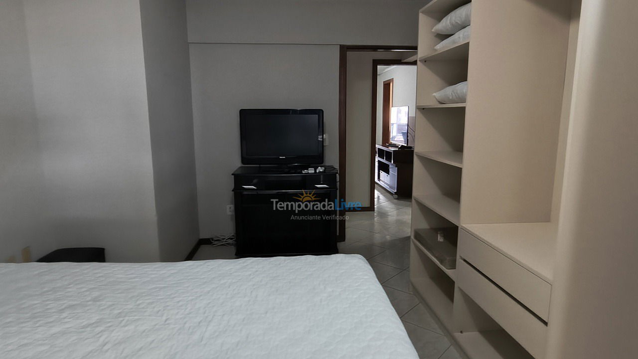 Apartamento para aluguel de temporada em Itapema (Meia Praia)