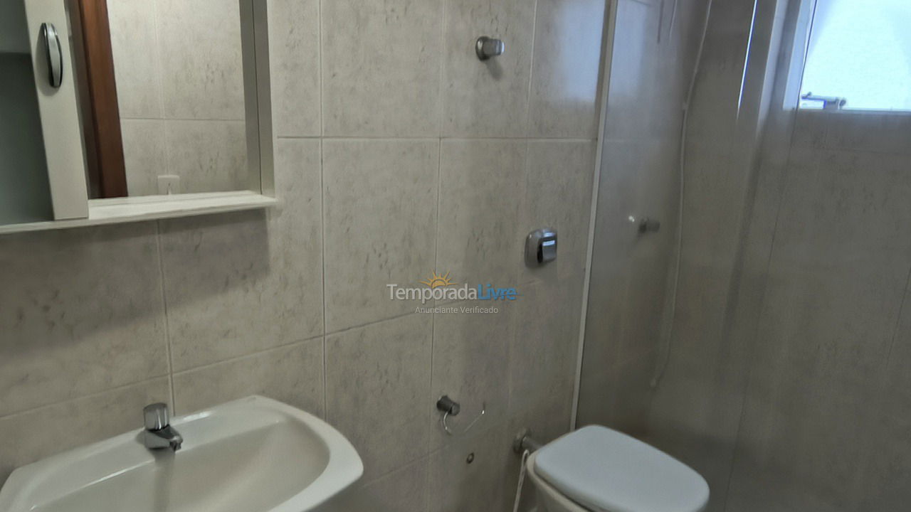 Apartamento para aluguel de temporada em Itapema (Meia Praia)