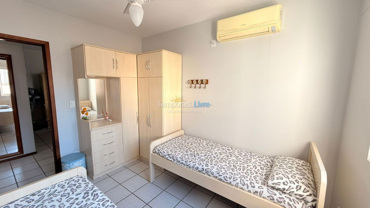 Apartamento para alquiler de vacaciones em Bombinhas (Praia de Bombas)