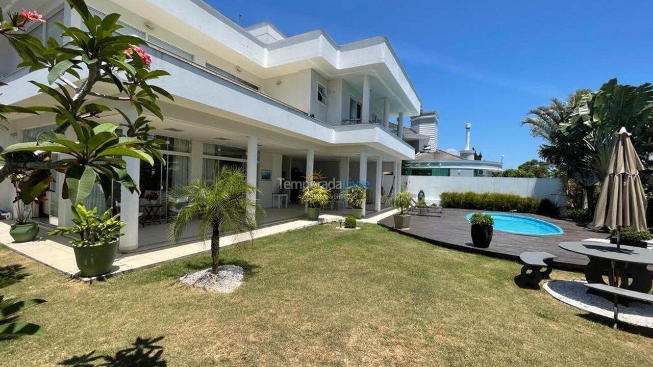 House for vacation rental in Florianopolis (Jurerê Internacional)