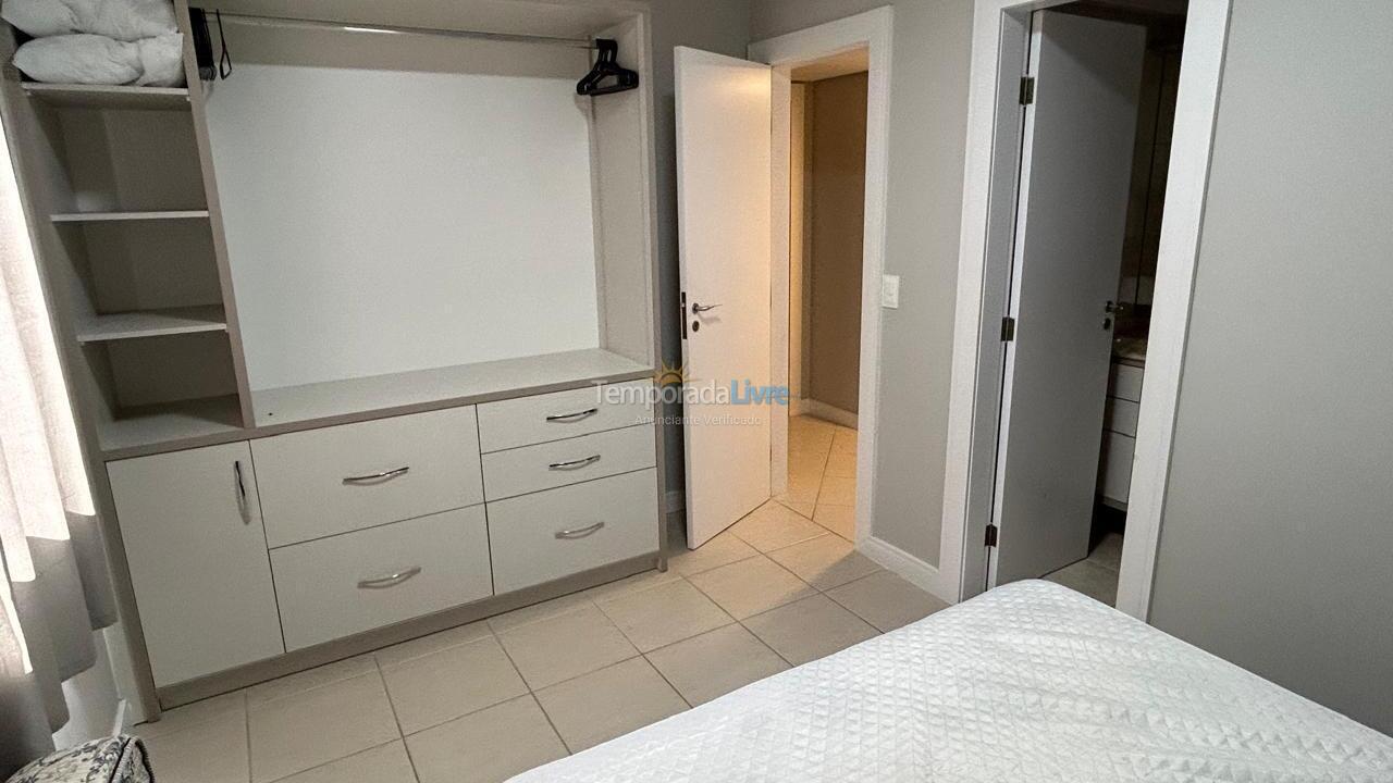 Apartamento para aluguel de temporada em Itapema (Centro)