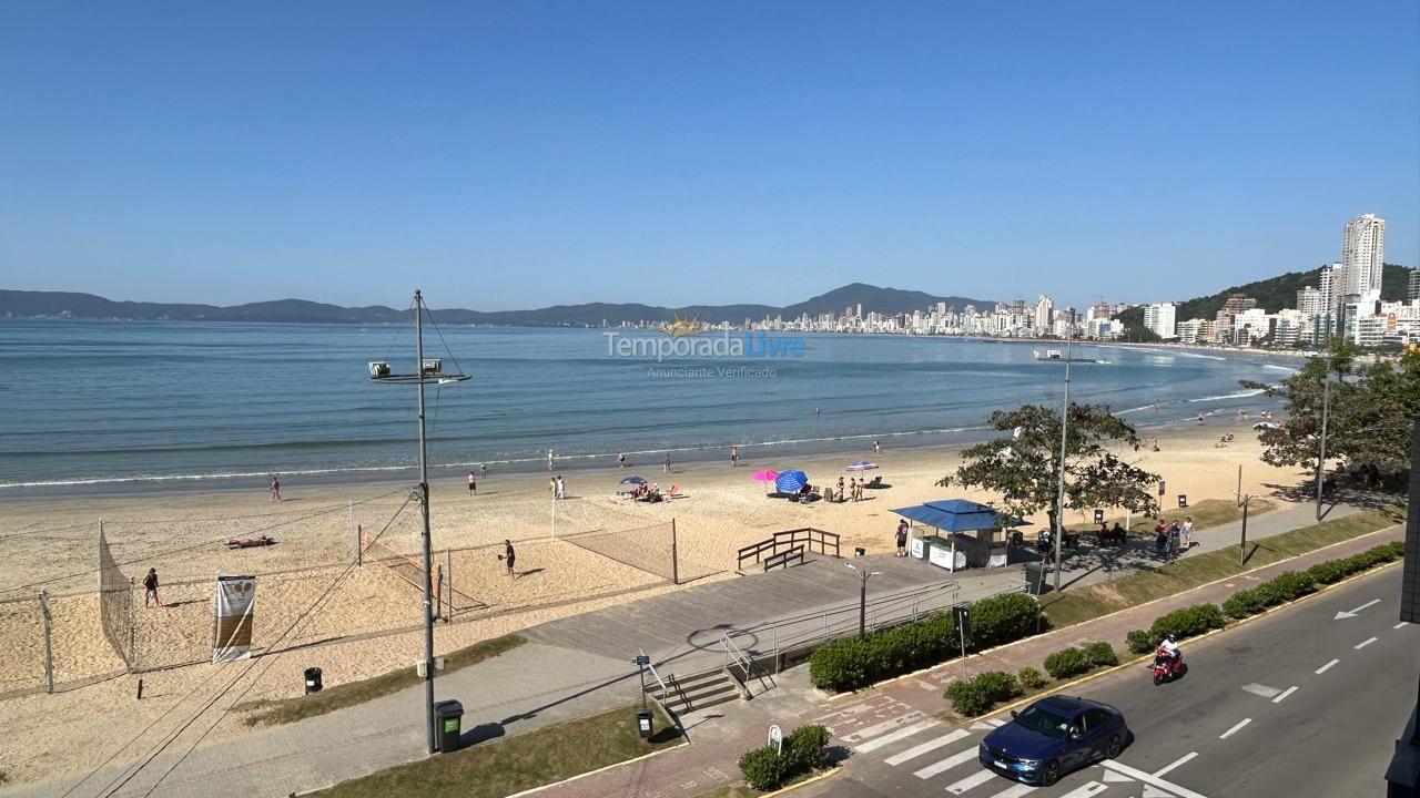 Apartamento para aluguel de temporada em Itapema (Centro)