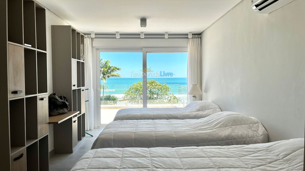 Casa para aluguel de temporada em São Sebastião (Praia da Baleia)
