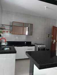 Praia do Morro 3 bedroom apartment 1 minute from the sea