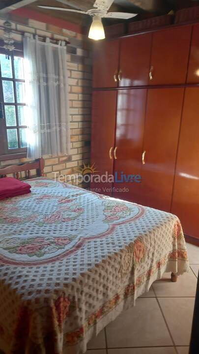 Casa para aluguel de temporada em Garopaba (Centro)