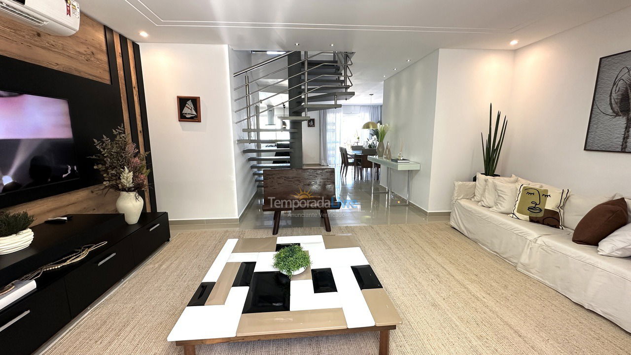 Apartamento para aluguel de temporada em Bombinhas (Lagoinha)