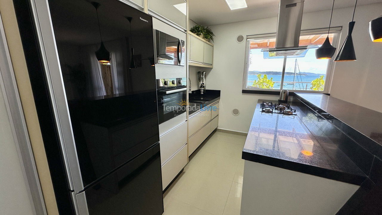 Apartamento para aluguel de temporada em Bombinhas (Lagoinha)