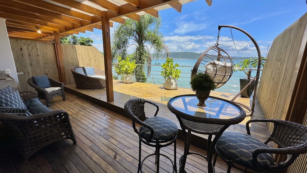 Apartamento para aluguel de temporada em Bombinhas (Lagoinha)