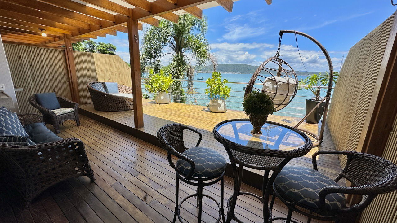 Apartamento para aluguel de temporada em Bombinhas (Lagoinha)