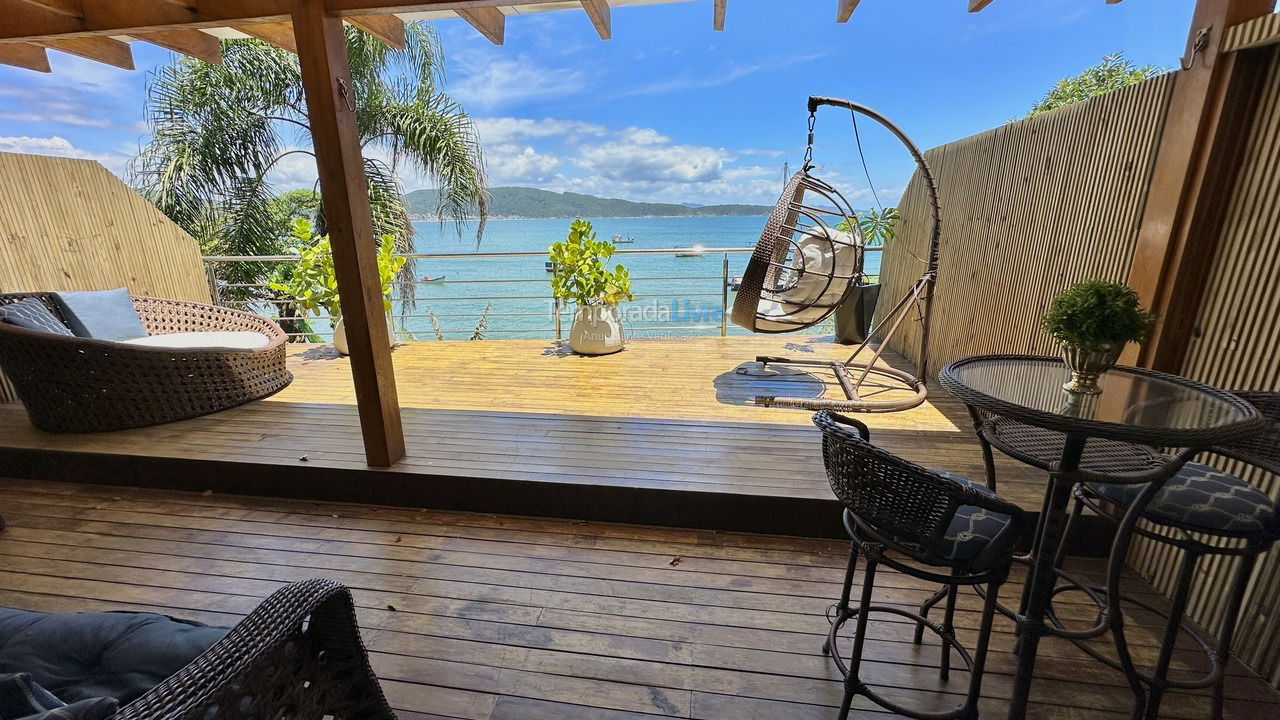 Apartamento para aluguel de temporada em Bombinhas (Lagoinha)