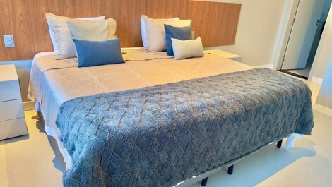 Mansion in Guarajuba with 7 Suites 50m from the Beach