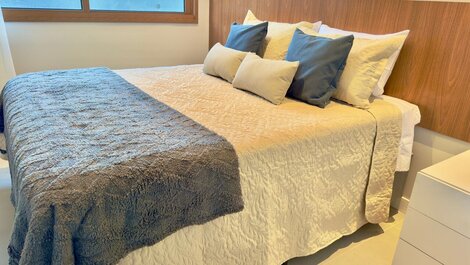 Mansion in Guarajuba with 7 Suites 50m from the Beach