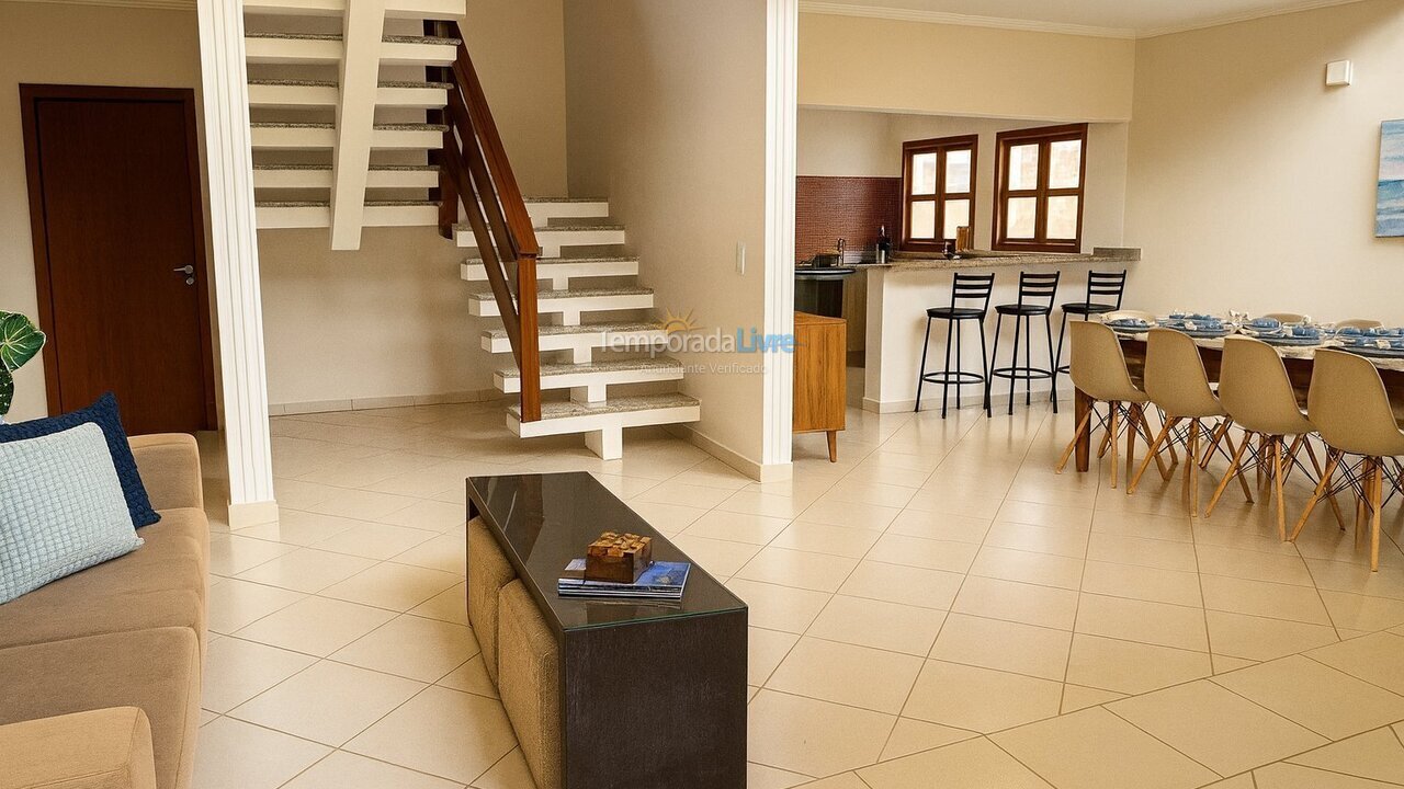 Casa para alquiler de vacaciones em São Sebastião (Praia da Boracéia)