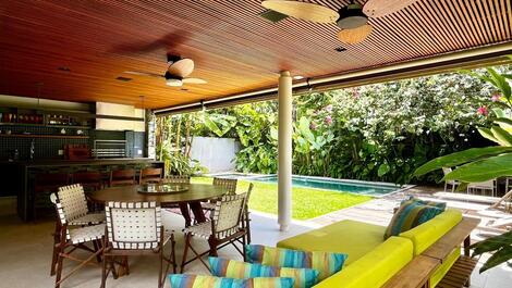 CASA FRENTE AO MAR- PRAIA DE JUQUEHY