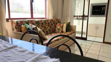 Apartamento 1Dormitório Pé na Areia em Canasvieiras