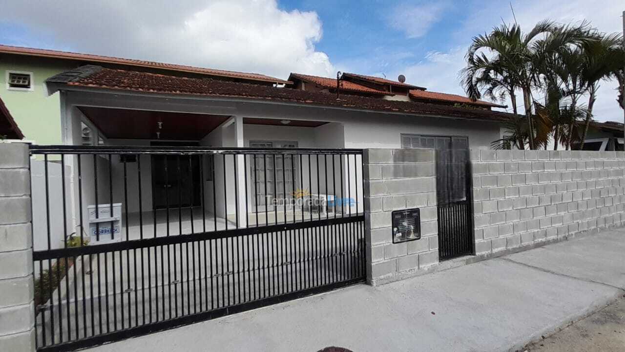 House for vacation rental in Florianopolis (Canasvieiras)