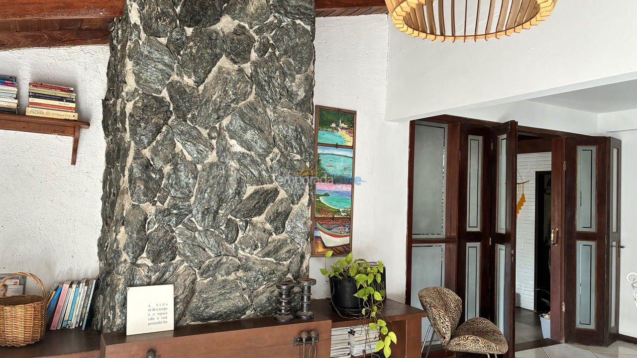 Casa para aluguel de temporada em Imbituba (Praia do Rosa)