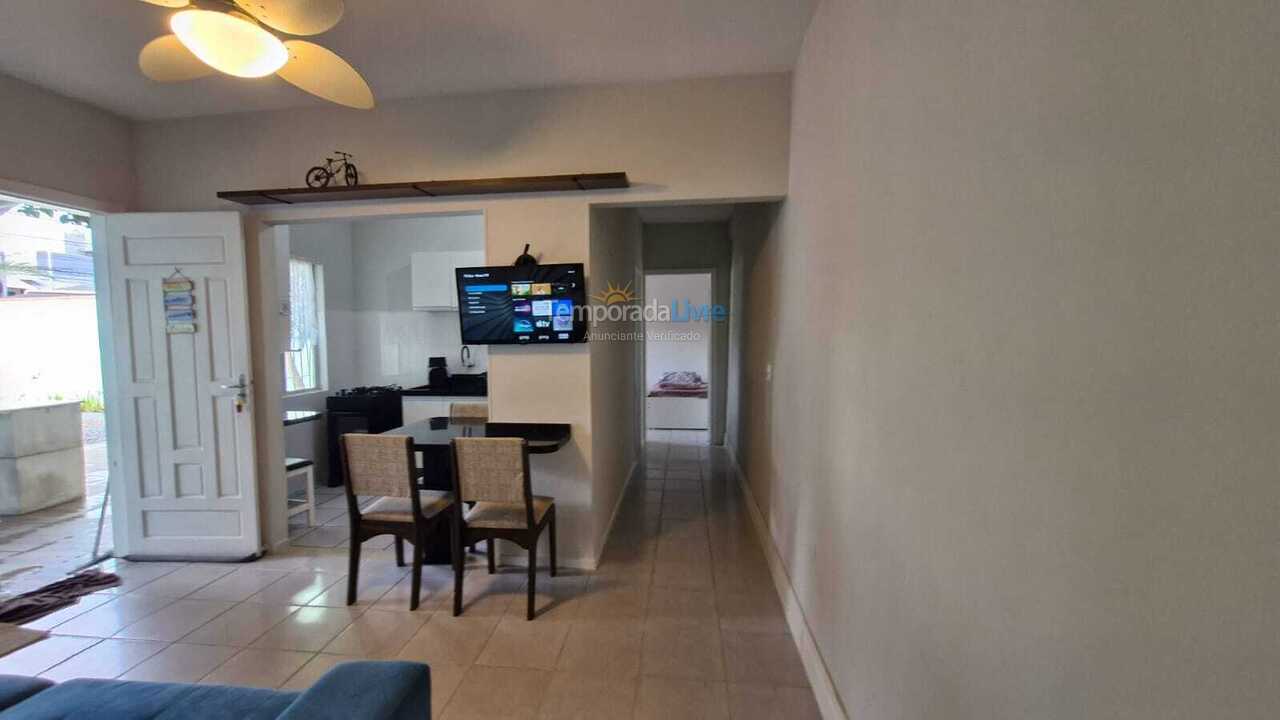 Casa para aluguel de temporada em Balneário Camboriú (Nações)