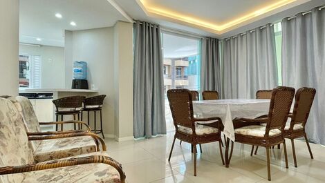 Meia Praia Street 271 - 3 Suites, Sea Block - AT004