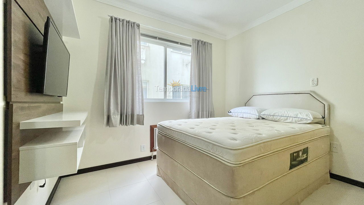 Apartamento para aluguel de temporada em Itapema (Meia Praia)
