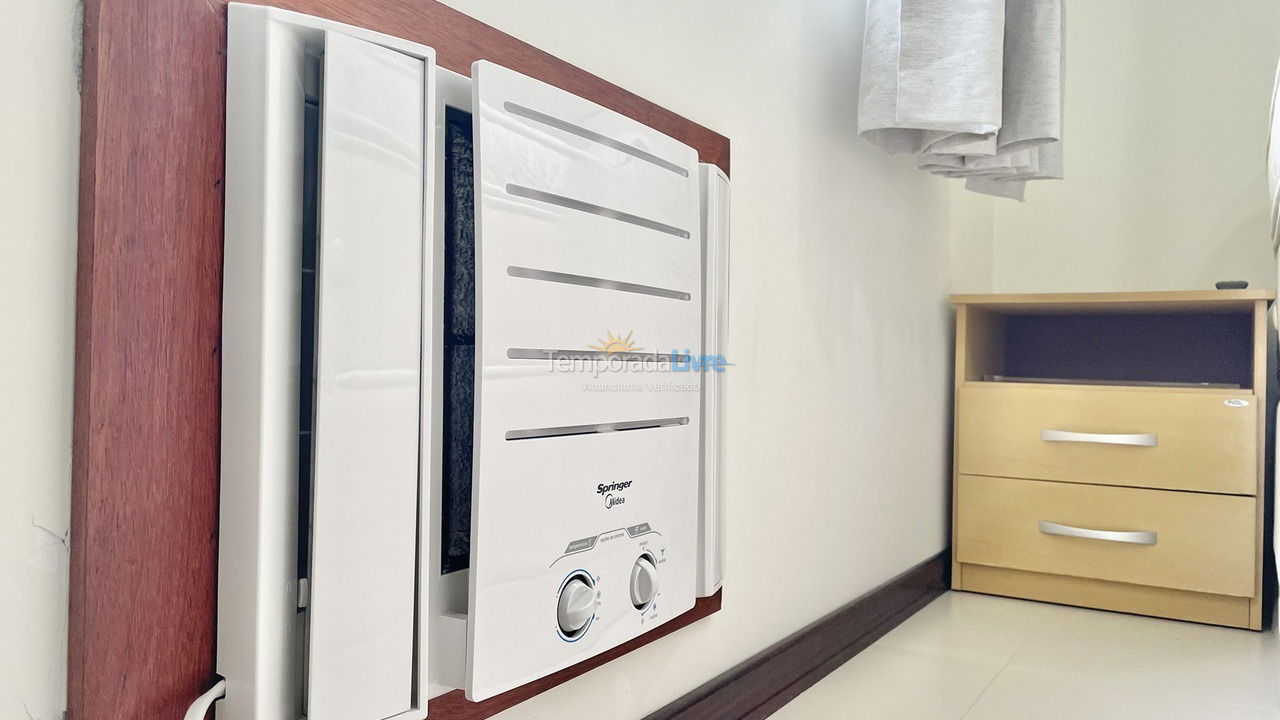 Apartamento para aluguel de temporada em Itapema (Meia Praia)
