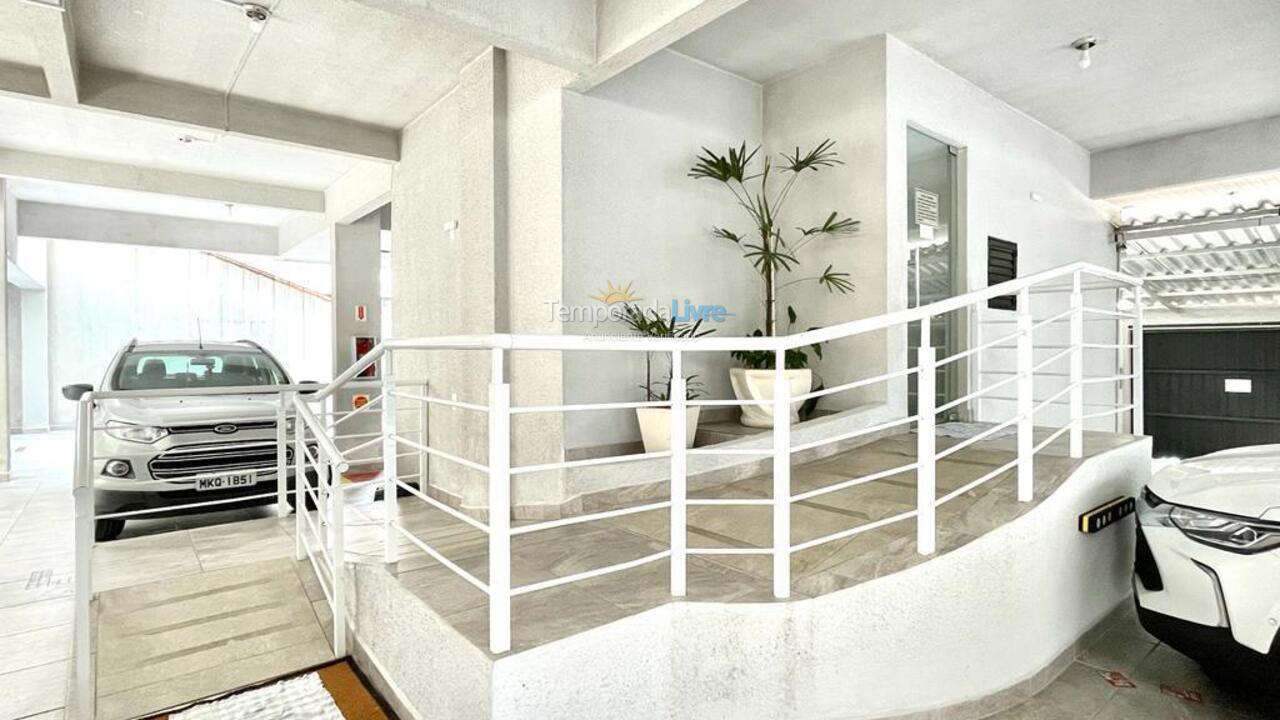 Apartment for vacation rental in Itapema (Meia Praia)