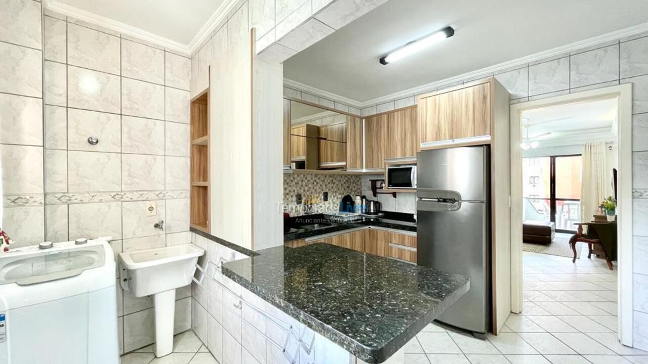 Apartment for vacation rental in Itapema (Meia Praia)