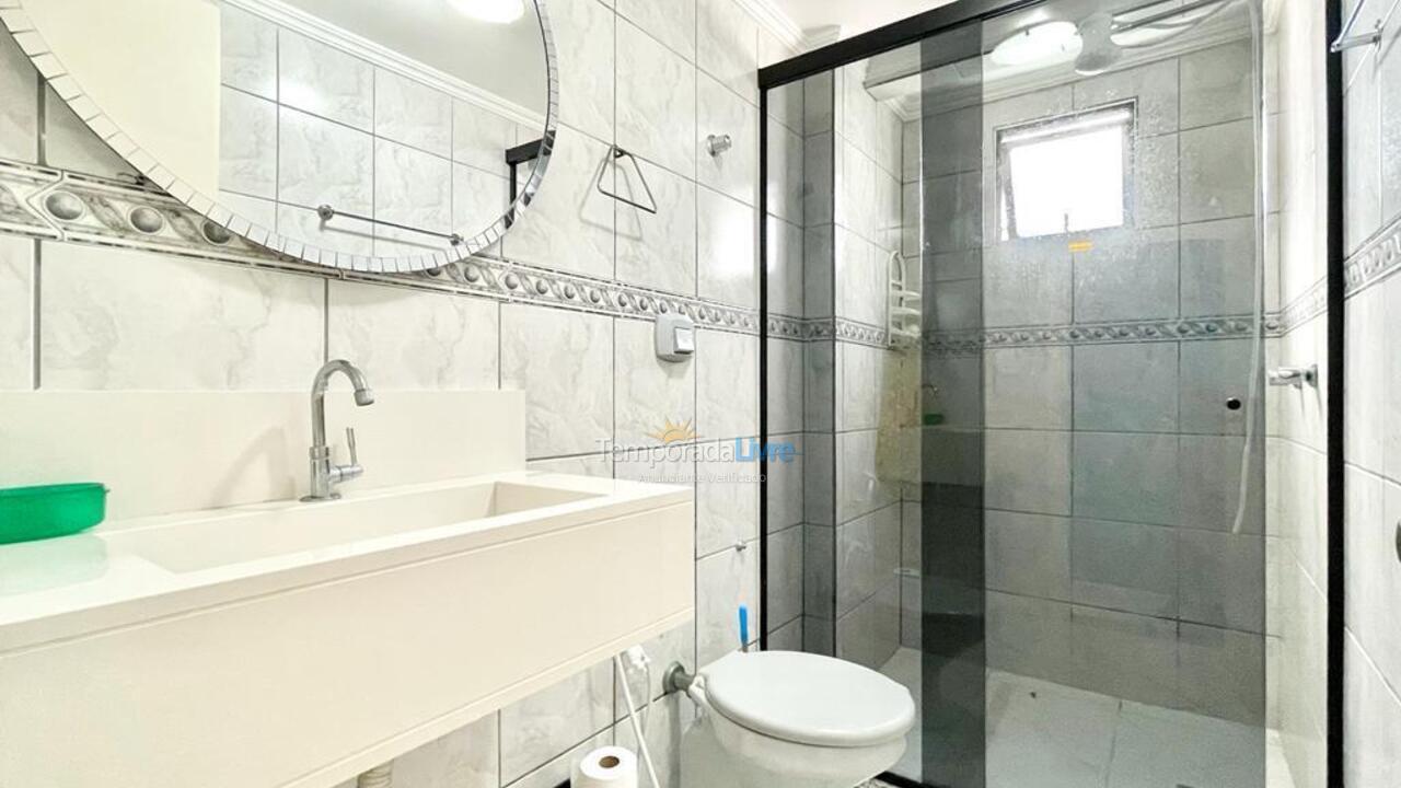 Apartment for vacation rental in Itapema (Meia Praia)