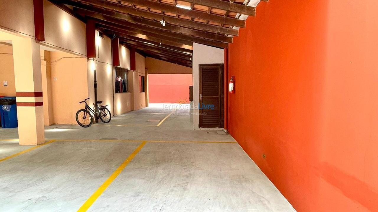 Apartamento para aluguel de temporada em Itapema (Meia Praia)