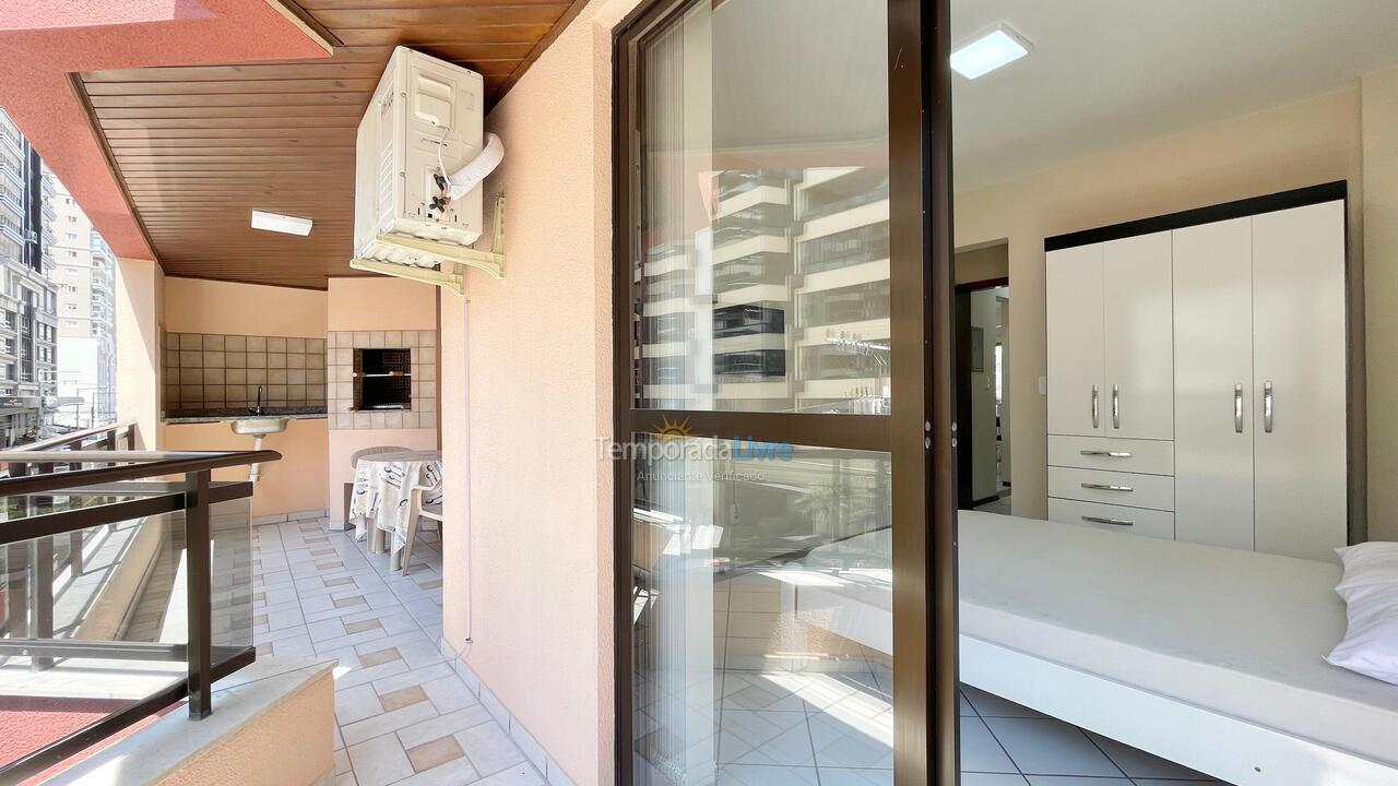 Apartamento para aluguel de temporada em Itapema (Meia Praia)
