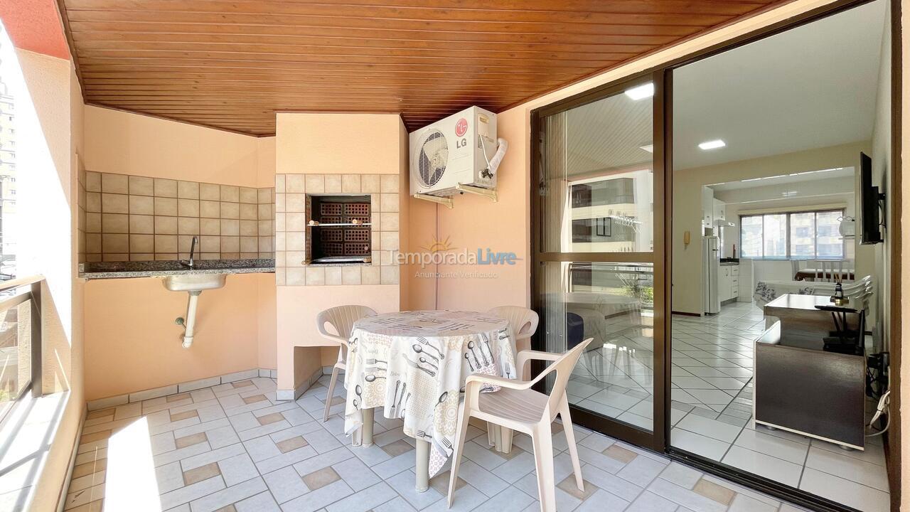 Apartamento para aluguel de temporada em Itapema (Meia Praia)