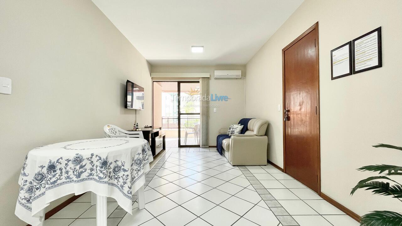 Apartamento para aluguel de temporada em Itapema (Meia Praia)
