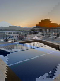 Sobrado 06 Suítes Superior - Piscina