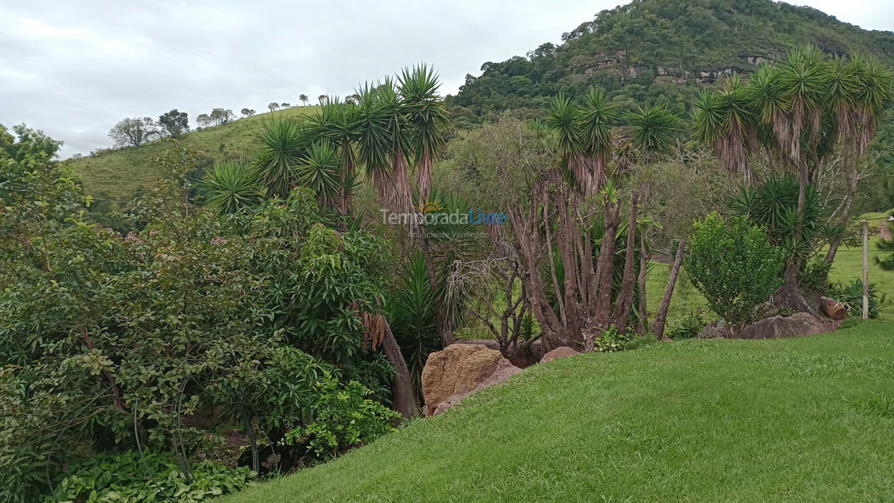 Chácara / sítio para aluguel de temporada em Soledade de Minas (Bairro Marimbondo)