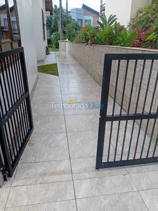 Casa para aluguel de temporada em Bertioga (Maitinga)