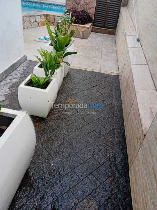 Casa para aluguel de temporada em Bertioga (Maitinga)